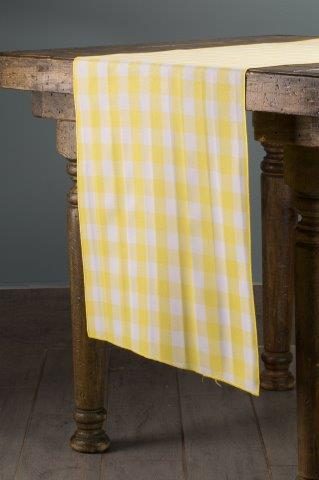 Picnic Check Yellow table runner